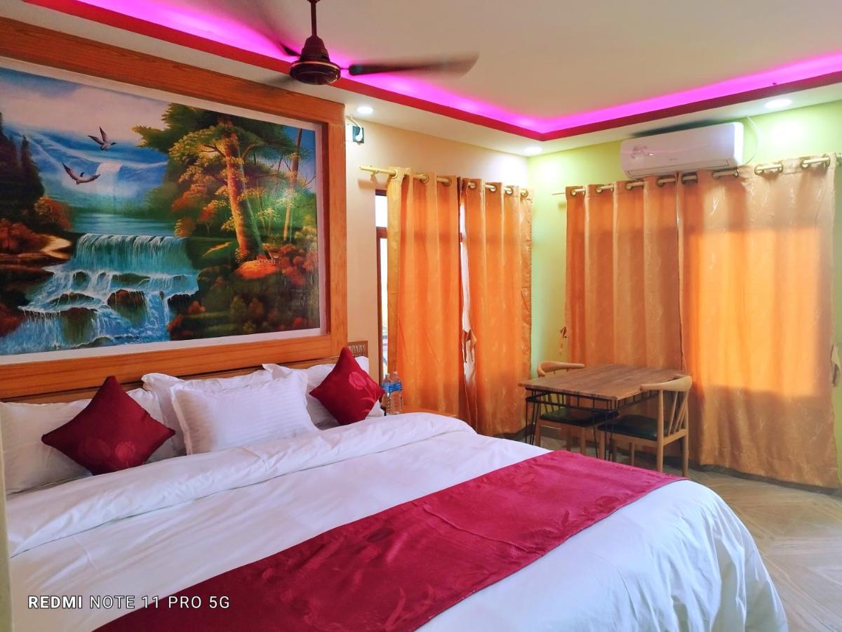 Hotel National Park Sauraha- Homely Stay And Peaceful Location With Jungle Safari Arrangements Exterior foto